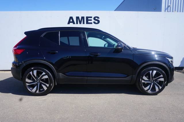 2023 Volvo XC40 2.0 B4P Ultimate Dark 5dr Auto
