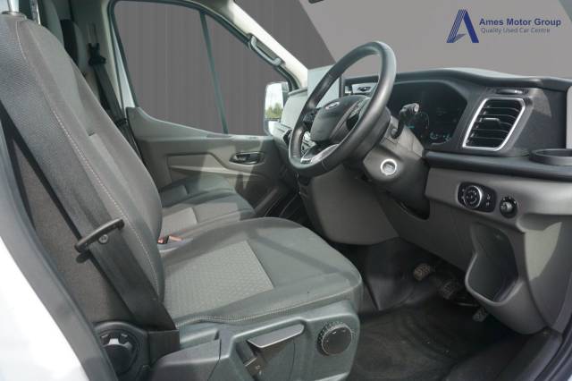 2024 Ford Transit 2.0 EcoBlue 130ps H2 12 Seater Trend