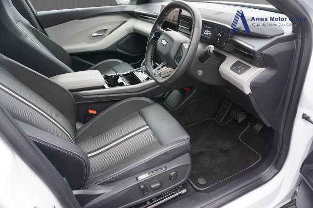 2025 Ford Capri 0.0 210kW Select 77kWh 5dr Auto