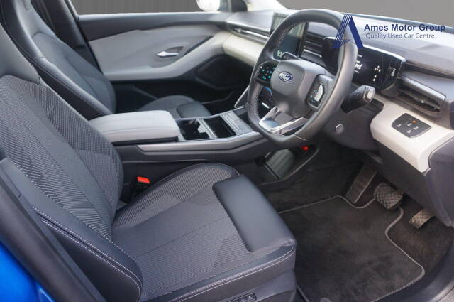 2025 Ford Explorer 0.0 210kW Select 77kWh 5dr Auto